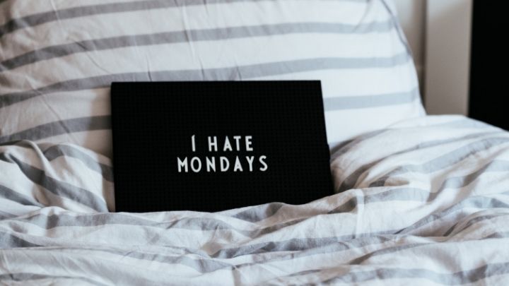 Lightbox with I hate Mondays message